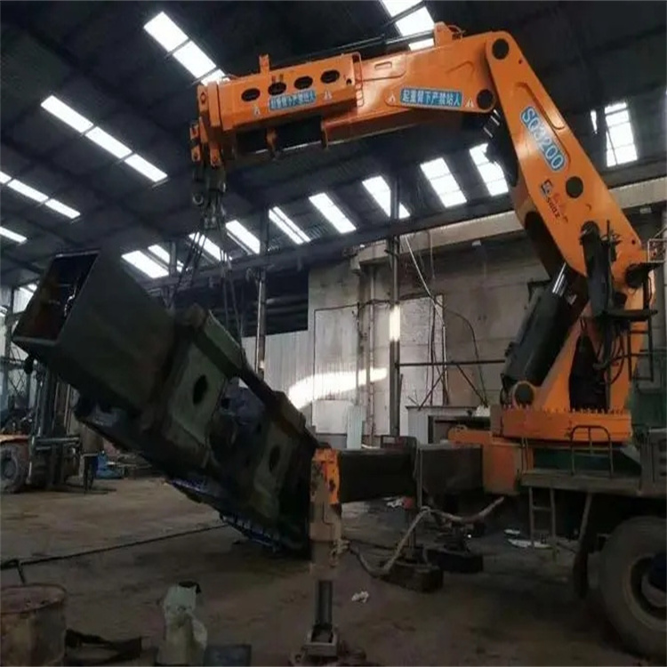 遂溪130吨折臂吊车出租吊机租赁附近电话